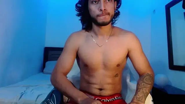 Snapshot of maxximus_100 chatting on 02.03.25 maxximus 100 online show from 02.03.25