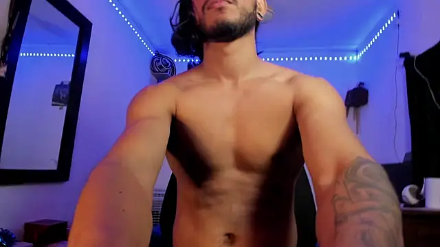 Snapshot of maxximus_100 chatting on 03.16.25 maxximus 100 online show from 03.16.25