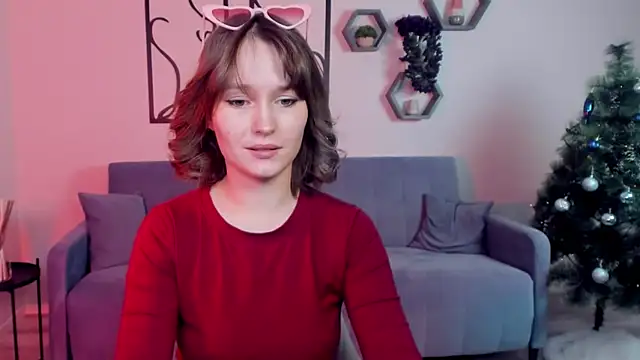 BritnieCute online show from 01.12.26