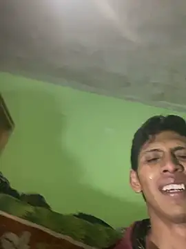 Snapshot of skaaaass chatting on 10.20.25 skaaaass online show from 10.20.25