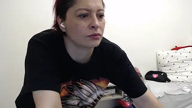 Snapshot of eva_twiss chatting on 05.31.26 eva twiss online show from 05.31.26