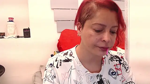 Snapshot of eva_twiss chatting on 07.13.26 eva twiss online show from 07.13.26