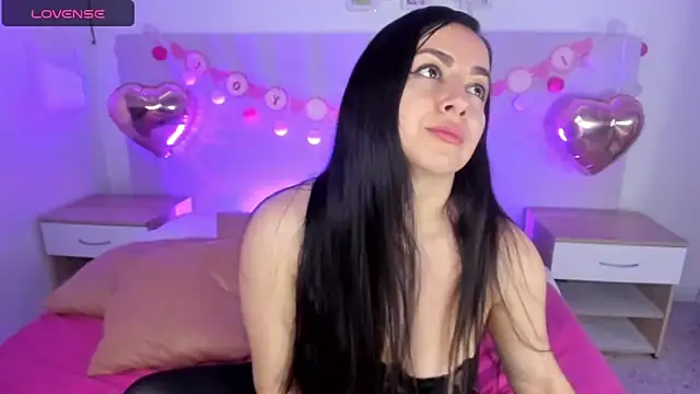 Kimkalifa  online show from 02.08.25