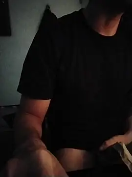 Snapshot of Marlonforyou chatting on 11.08.25 Marlonforyou online show from 11.08.25