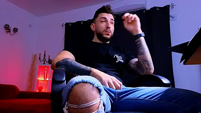 MightyAaron66 online show from 10.26.25