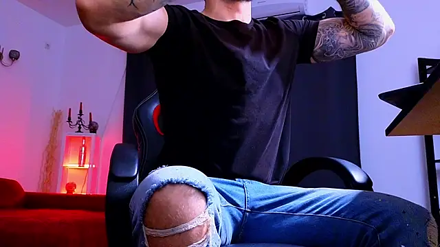 MightyAaron66 online show from 11.18.25