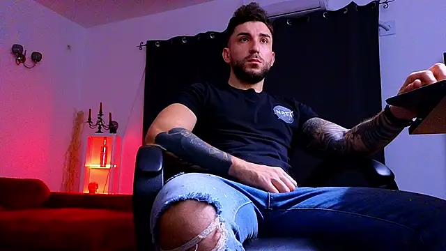 MightyAaron66 online show from 11.22.25