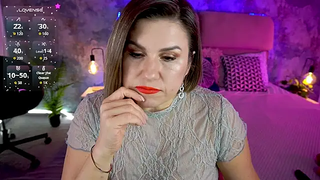 KiraRoxx online show from 02.21.26