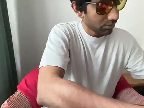 Snapshot of dominanthubby chatting on 06.09.26 dominanthubby online show from 06.09.26