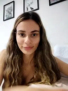 cuteluci  online show from 03.19.25