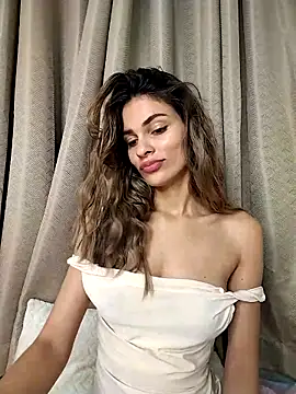 cuteluci  online show from 09.29.25