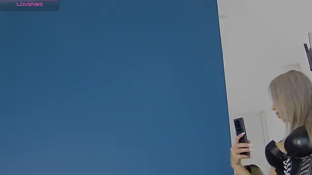 CelineMeyerr online show from 09.23.25