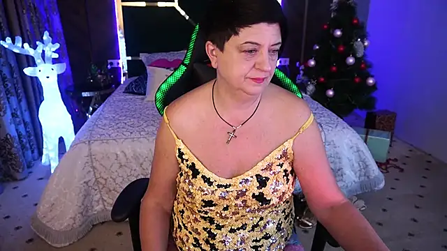 Snapshot of MilaSkyy chatting on 01.03.25 MilaSkyy online show from 01.03.25