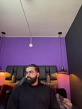 Lyon vach online show from 11.18.25