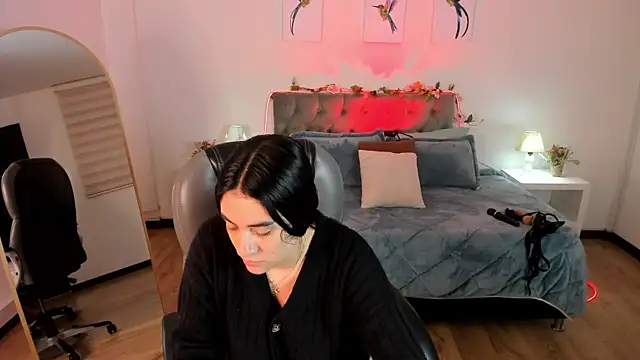 Snapshot of Icysweetcam chatting on 05.02.26 Icysweetcam online show from 05.02.26