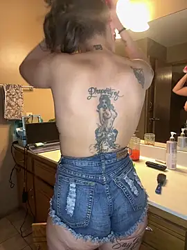 Snapshot of JusticeXXX68 chatting on 12.20.24 JusticeXXX68 online show from 12.20.24