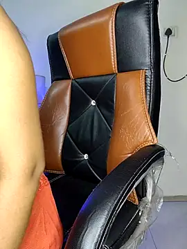 Black-Pearll online show from 03.05.25