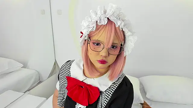 NanaOsaky online show from 02.06.25