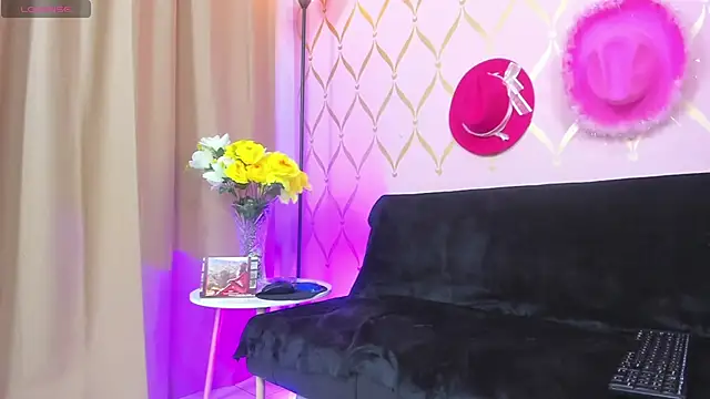 Snapshot of ladylians chatting on 12.18.24 ladylians online show from 12.18.24