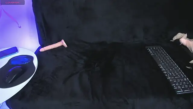 Snapshot of ladylians chatting on 01.09.25 ladylians online show from 01.09.25