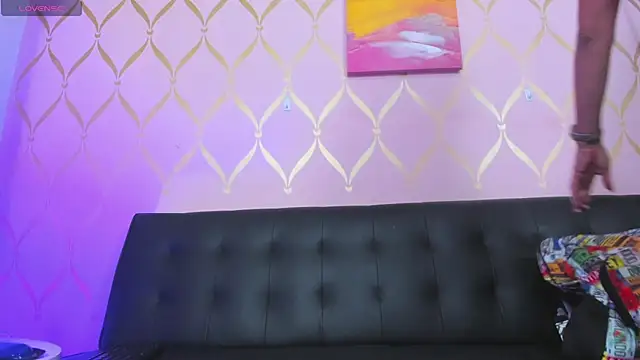 Snapshot of ladylians chatting on 01.15.25 ladylians online show from 01.15.25