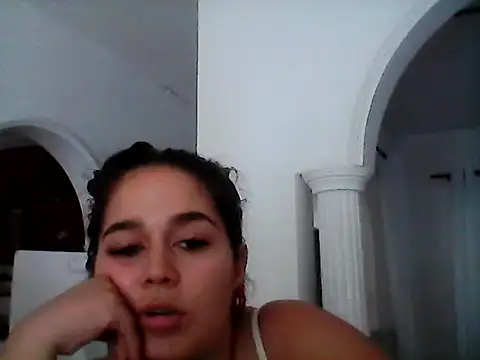 Snapshot of LaurenWelly_ chatting on 01.30.25 LaurenWelly online show from 01.30.25