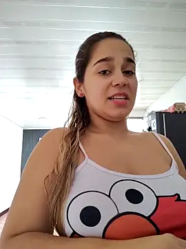 Snapshot of LaurenWelly_ chatting on 02.17.25 LaurenWelly online show from 02.17.25