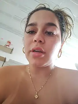 LaurenWelly  online show from 04.08.26