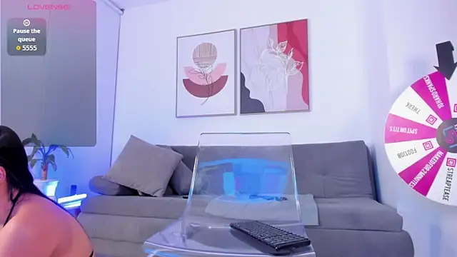 sofiiajones online show from 11.12.25