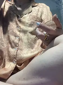 Snapshot of Cesywet chatting on 02.06.25 Cesywet online show from 02.06.25