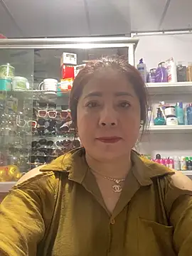 Snapshot of Cesywet chatting on 02.12.25 Cesywet online show from 02.12.25