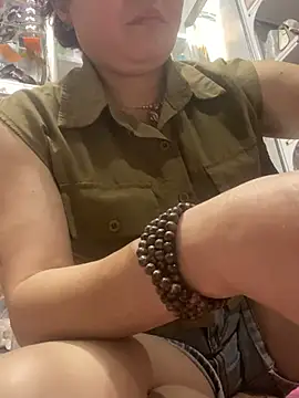 Snapshot of Cesywet chatting on 02.13.25 Cesywet online show from 02.13.25