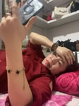 Snapshot of Cesywet chatting on 02.14.25 Cesywet online show from 02.14.25