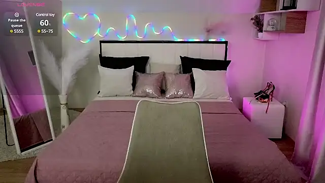 SashaBrooks online show from 02.04.25