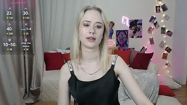 SashaBrooks online show from 02.23.25