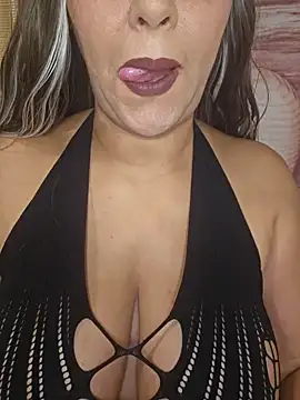 Foxlady2271 online show from 12.14.24