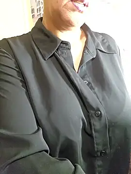 Foxlady2271 online show from 02.13.25