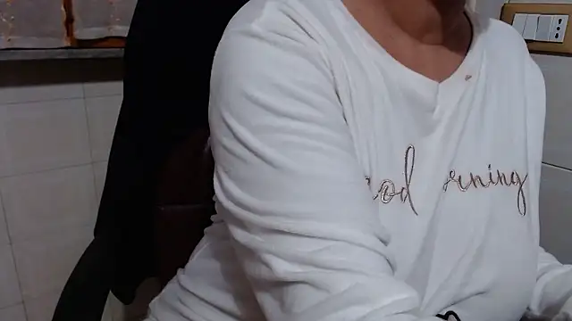 Foxlady2271 online show from 01.06.26