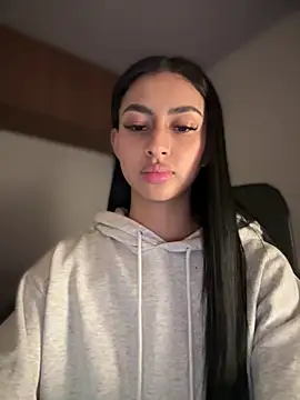 maddy bronw  online show from 03.15.25