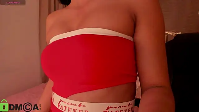 Snapshot of Cristal__adams chatting on 12.19.25 Cristal adams online show from 12.19.25