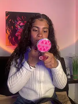 NINA 18 YEARS online show from 01.07.25