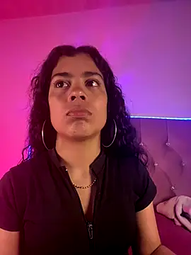 NINA 18 YEARS online show from 10.11.25