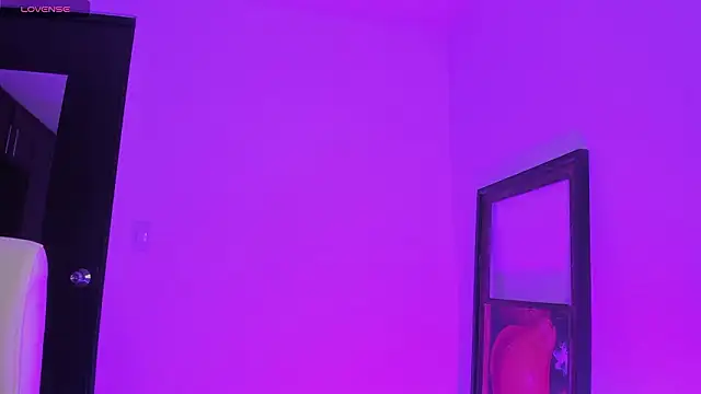 TinaJonnes  online show from 02.04.26