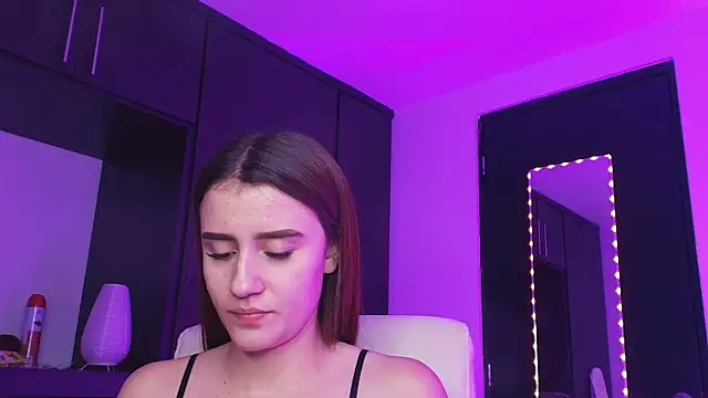 TinaJonnes  online show from 04.03.26