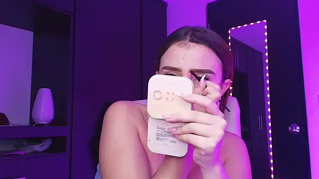 TinaJonnes  online show from 04.10.26