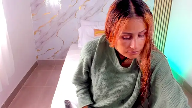 coralcarter1 online show from 10.31.25