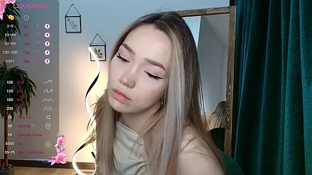 Evia r0se online show from 12.05.24