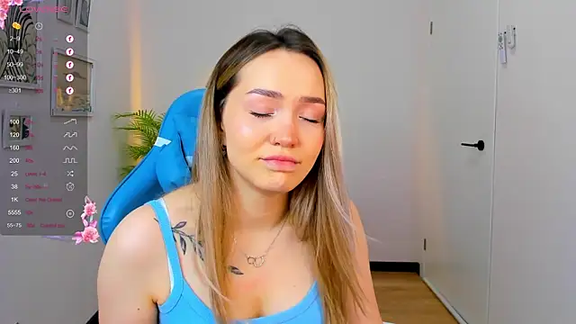 Evia r0se online show from 12.19.24