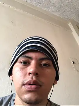 Snapshot of PanyuV chatting on 01.12.26 PanyuV online show from 01.12.26