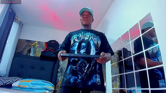 ronnie 7777 online show from 04.14.26